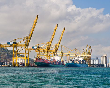 At Awesome Shipping we offer maritime charter service for all types of goods in dry cargo and liquid cargo.